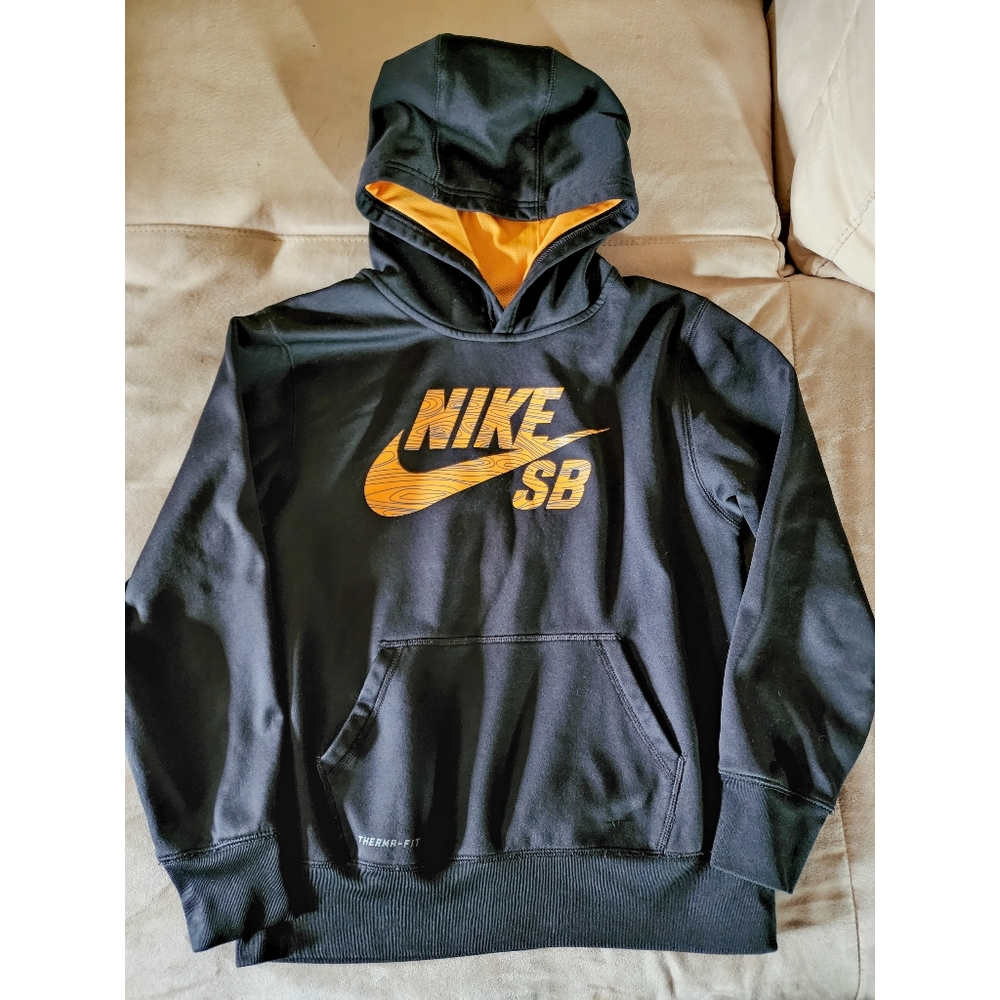 Nike Therma-Fit Hoodie